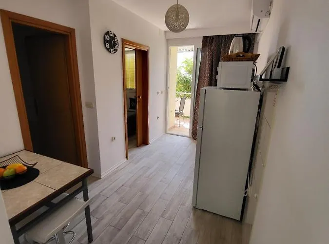 Luce Lejlighed Makarska