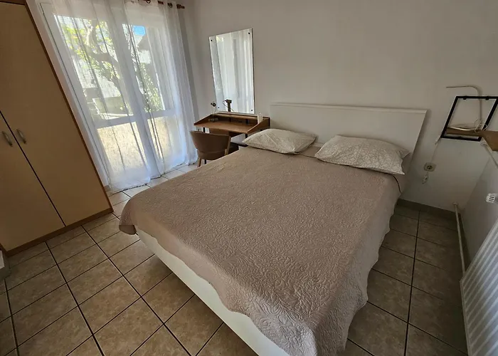 Luce * Макарска