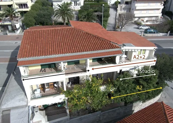 Luce Апартаменти *